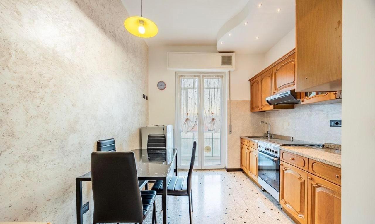 Ad Un Passo Dal Mare Apartment Savona Exterior photo